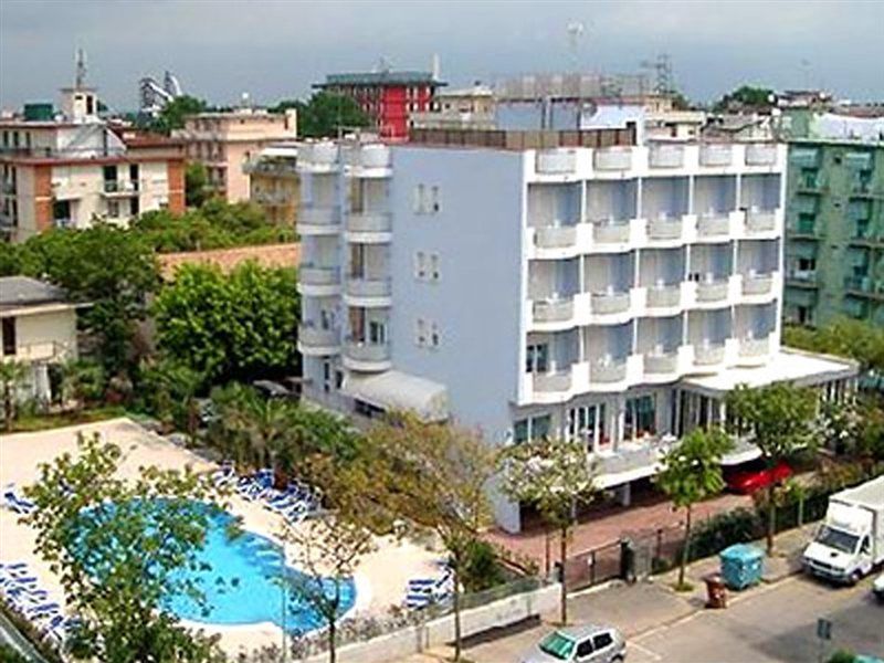 Hotel Helios Lido di Jesolo Exterior photo