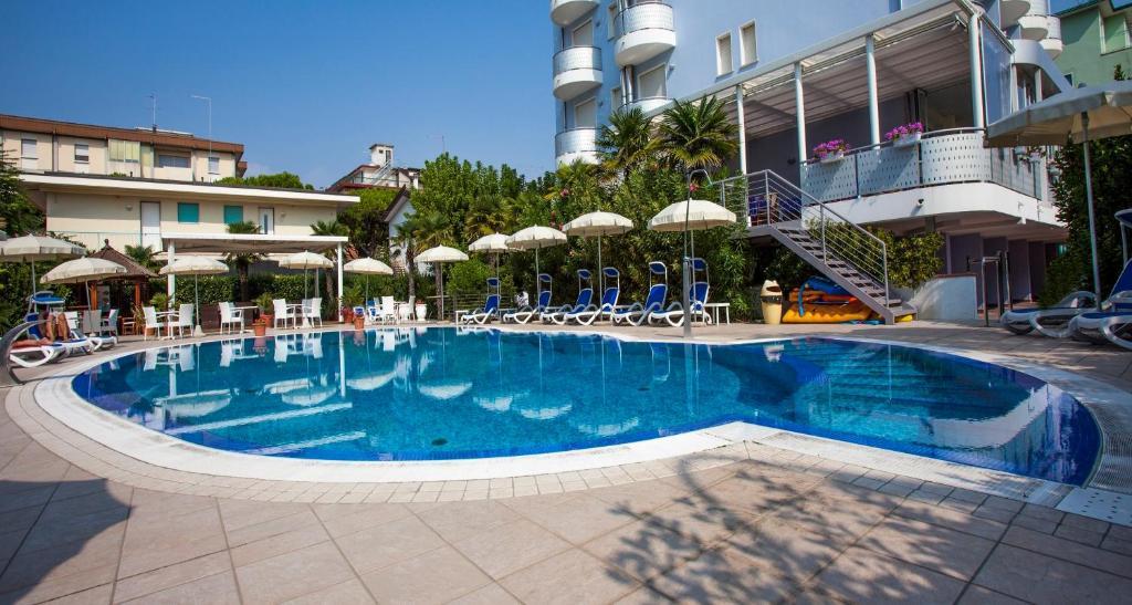 Hotel Helios Lido di Jesolo Exterior photo